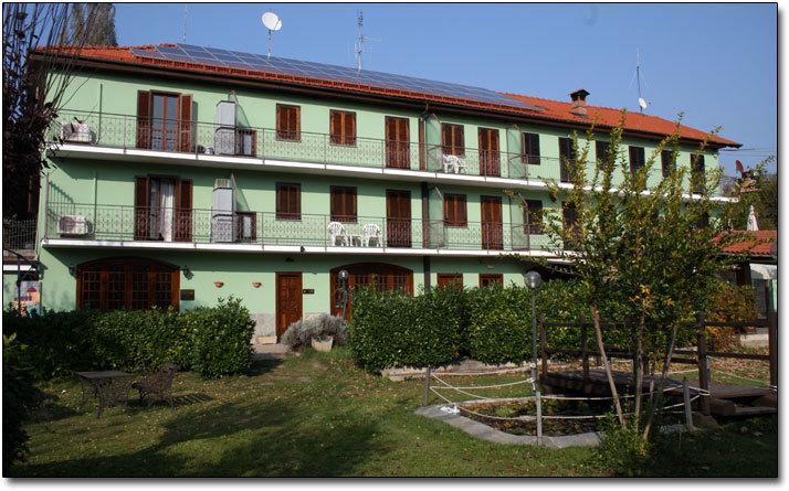 Hotel Il Giardino Доляни Екстериор снимка